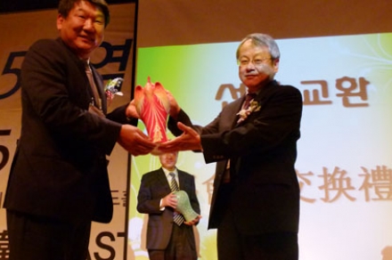 a918_3.jpg a918_3.jpg